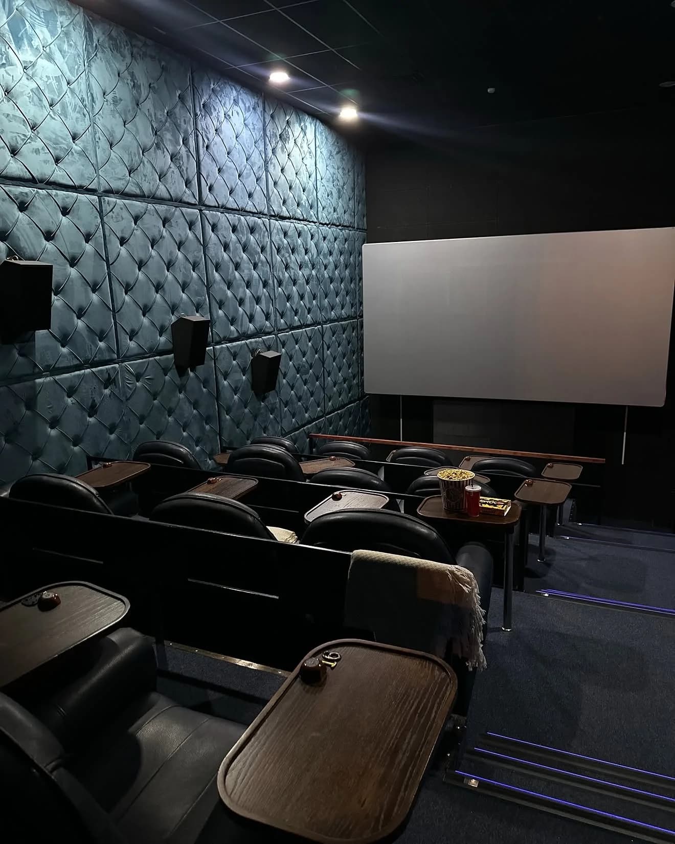 Aqua Cinema