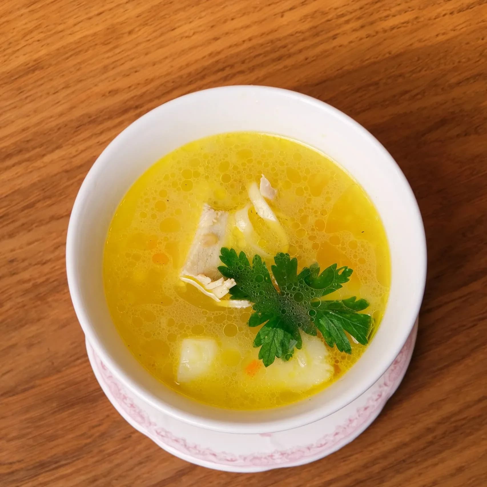 Куриный суп с лапшой