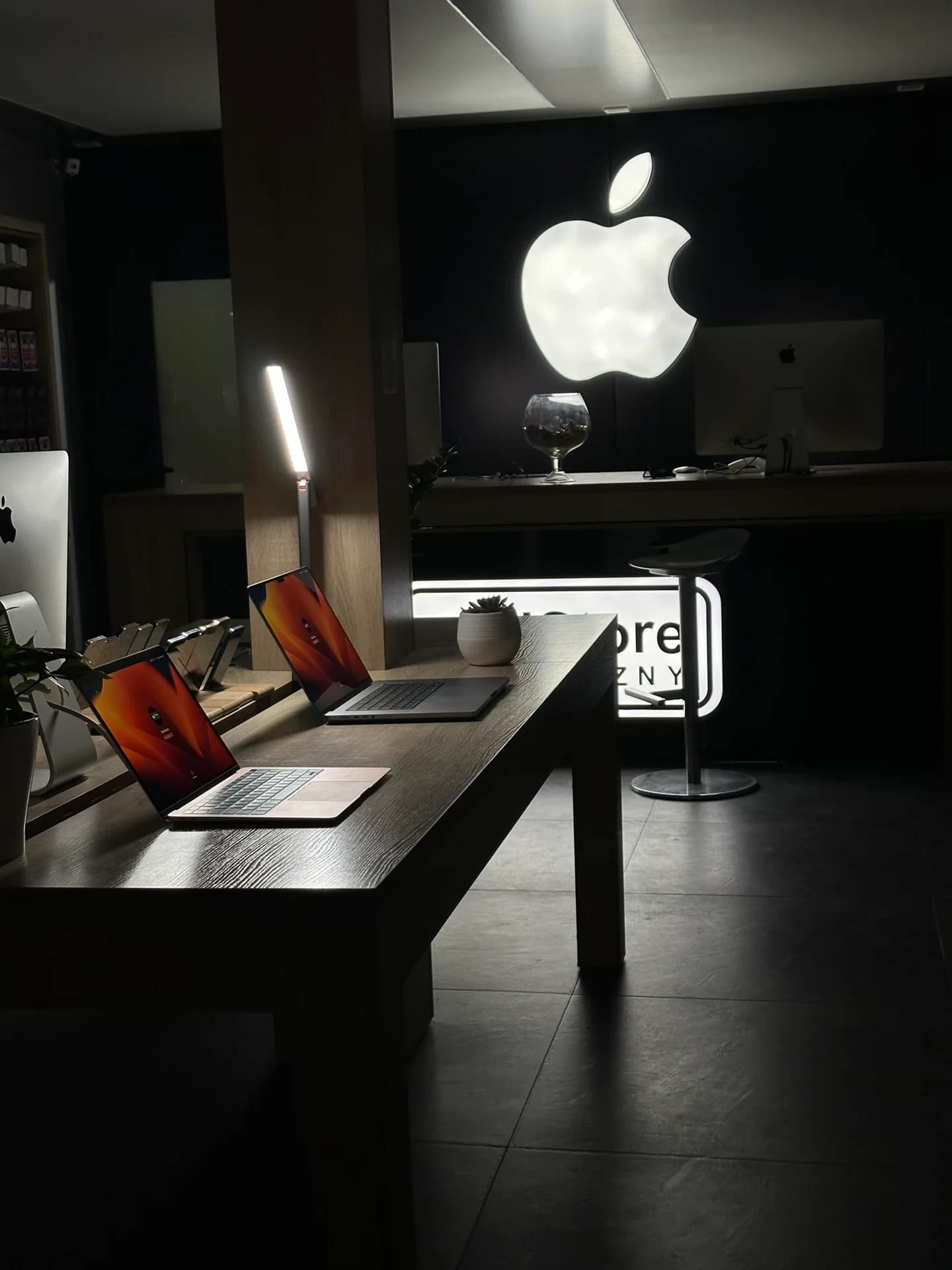 iStore